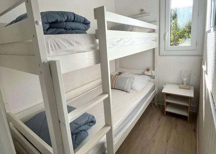 度假居 Mitoyenne T2 Climatisee Avec Piscine Et Parking, Vue Pinede - Fr-1-607-237